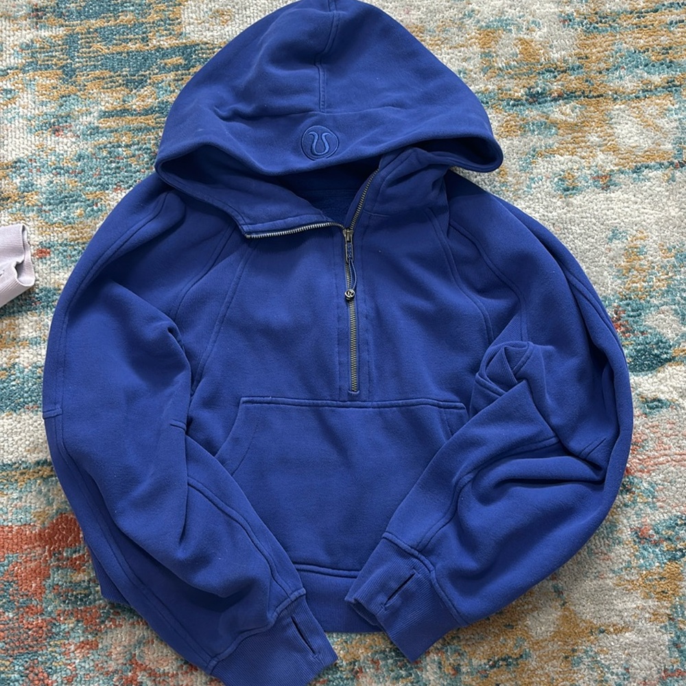 dark blue lululemon scuba half zip